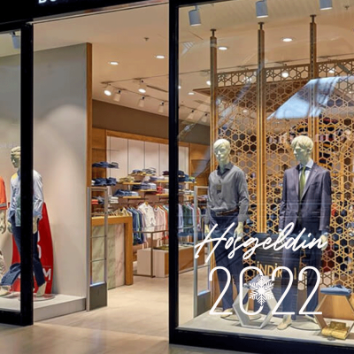 El Yazısı İle Hoşgeldin 2022 Yazısı ve Tek Kar Tanesi Cam Vitrin Mağaza Süslemeleri
