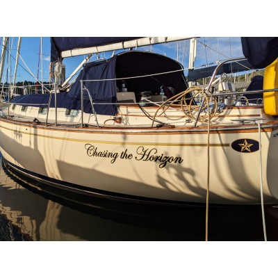 Kişiye ve Tekneye Özel Chasing The Horizon Yazısı İsim Sticker 