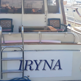 Tekneye Yat'a Özel IRIYA Çalışması Sticker Yapıştırma