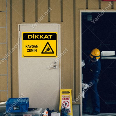Dikkat Kaygan Zemin Levhası