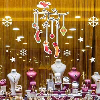 Yılbaşı Ağacı Dalından Sallanan Çoraplar Yılbaşı Vitrin Süslemeleri Sticker Ve Yapıştırma 70x70cm