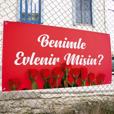 Evlilik Teklifi Afişi Pankartı Gül Desenli Benimle Evlenir Misin