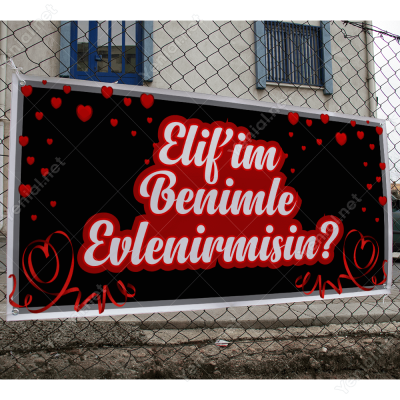 Siyah Zeminli Güzel Kaliteli Benimle Evlenir Misin Branda Afişi